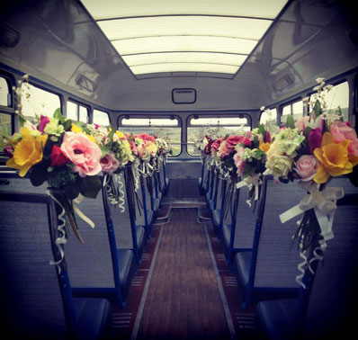 Bérelt busszal az esküvőre